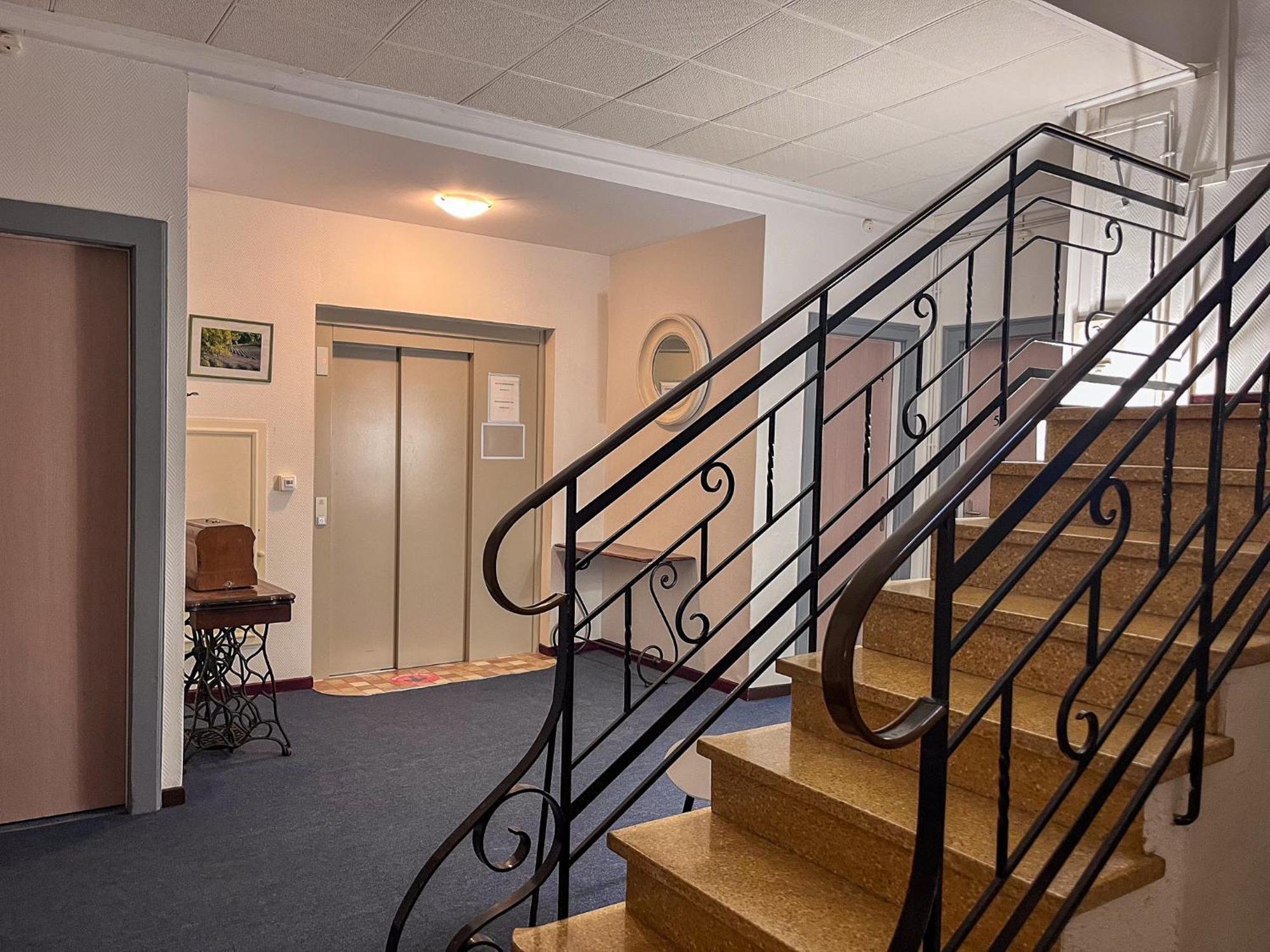 Hotel Le National 2*